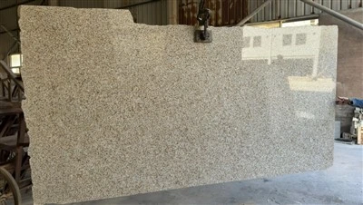 G682 Roestgeel granieten plaat